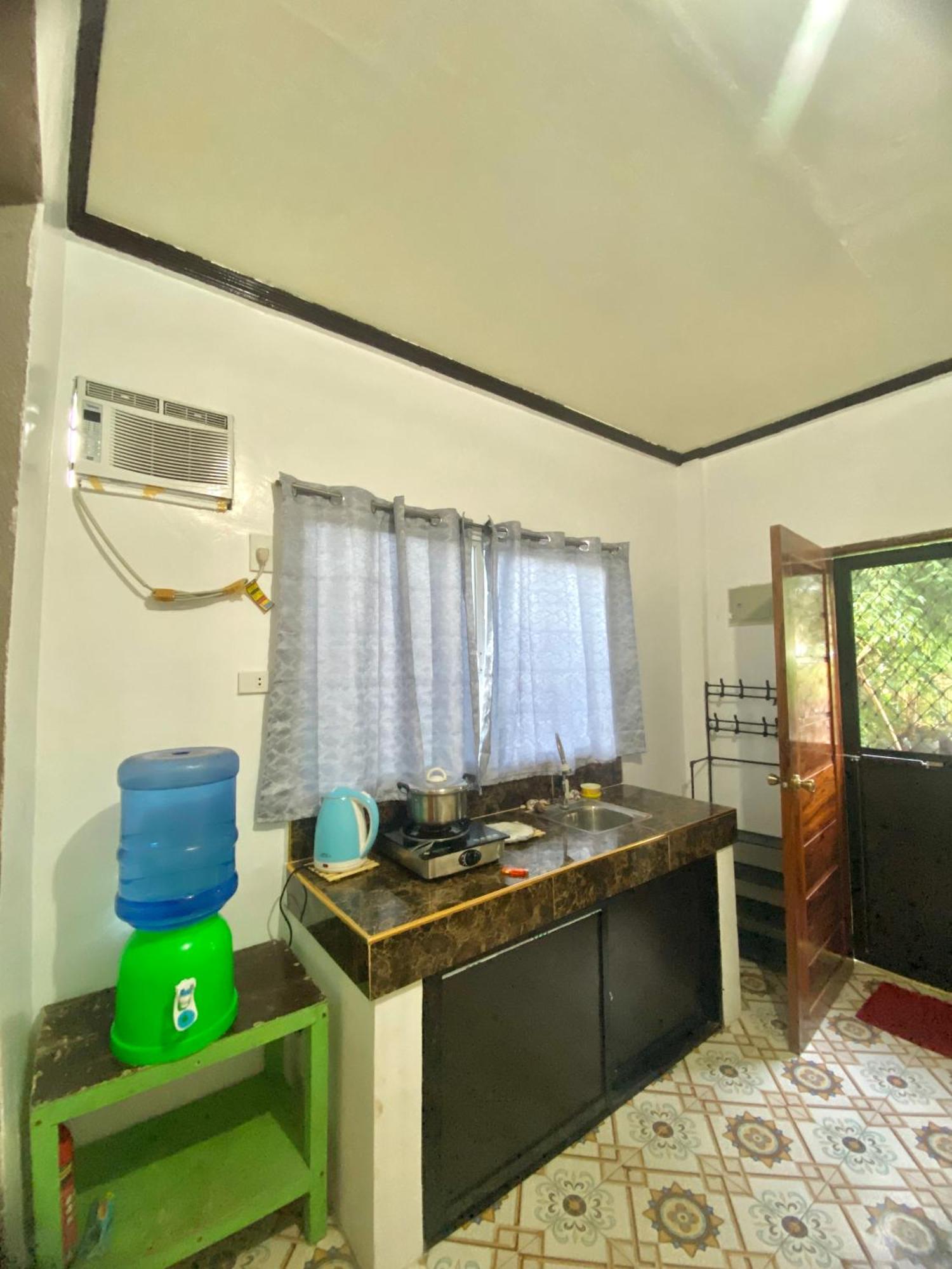 Masayay Homestay Starlink And Generator Santa Monica  Екстер'єр фото